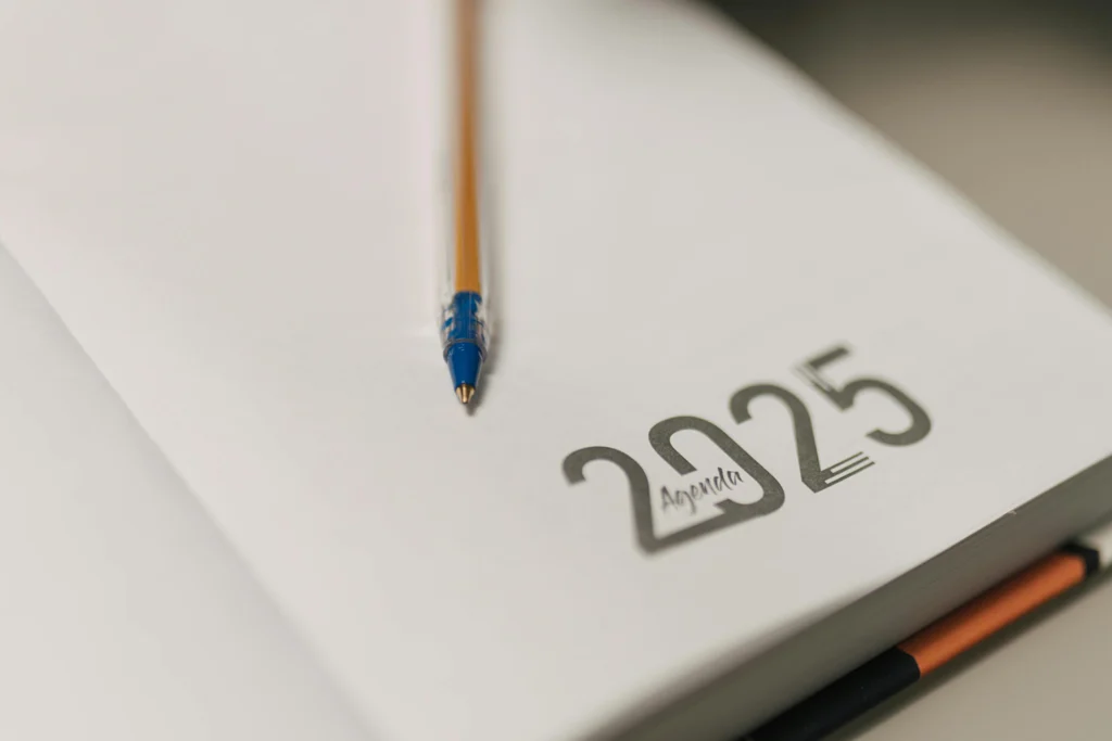 Propósitos de año nuevo. Agenda para 2025.